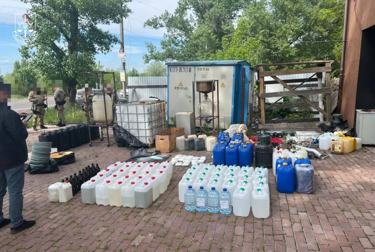 Обезвредили 7 группировок в разных регионах: стали известны подробности крупнейшей спецоперации по ликвидации наркобизнеса в Украине. Фото и видео