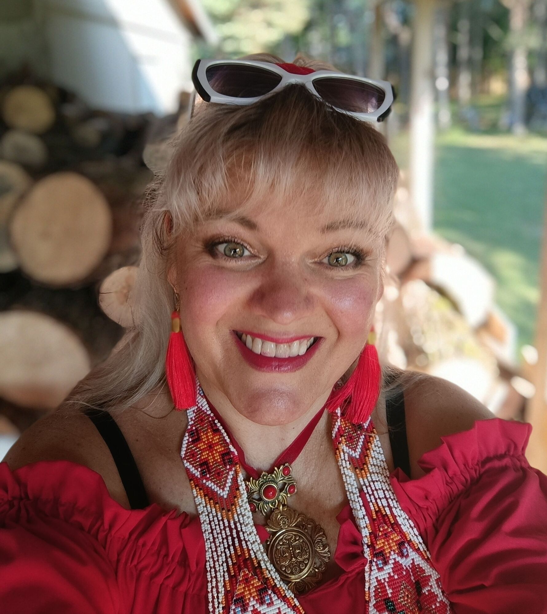 "Скажите, а мы точно нужны Украине?" Инесса Братущик – о возвращении из Канады, русском языке в Торонто и незащищенности за рубежом
