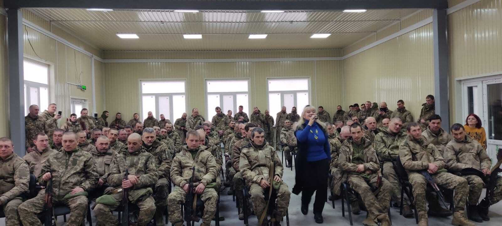 "Скажите, а мы точно нужны Украине?" Инесса Братущик – о возвращении из Канады, русском языке в Торонто и незащищенности за рубежом