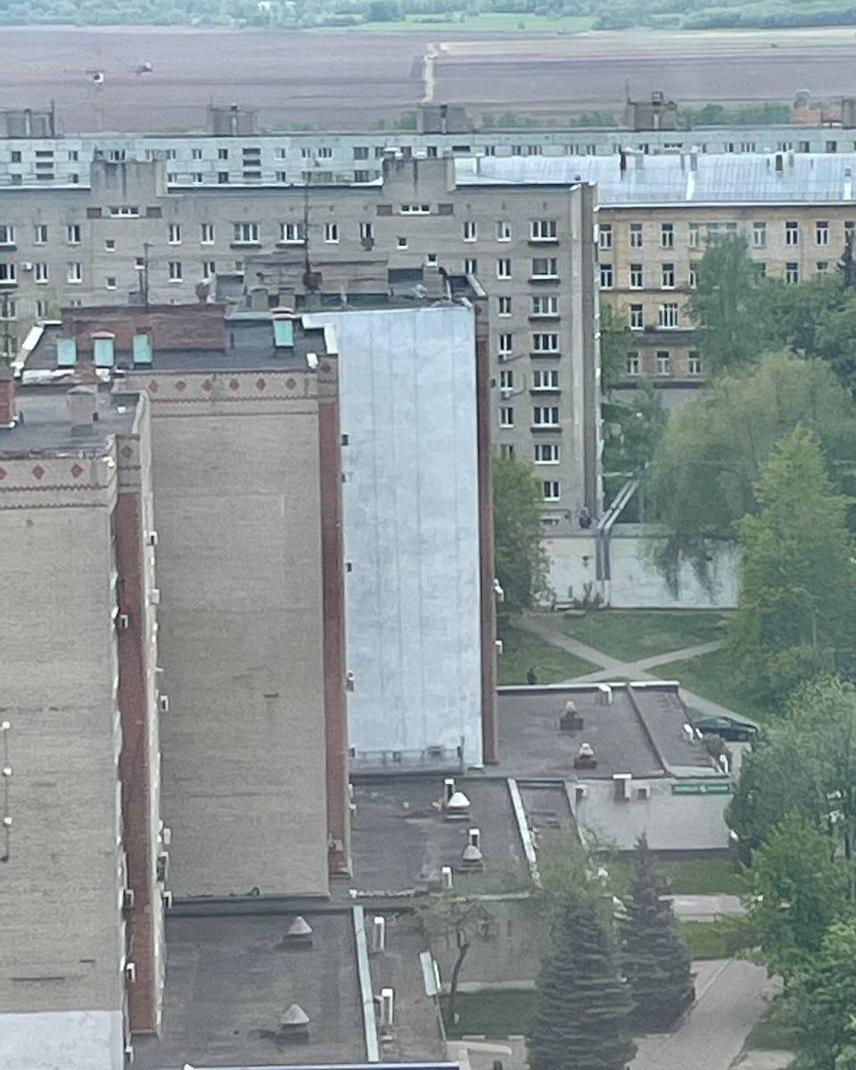 Замість бійця "СВО" – воїн "Азову": у Росії розгорівся скандал через мурал до 9 травня. Фото