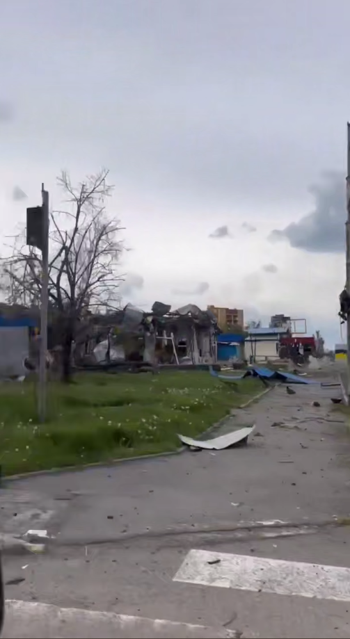 Рік тому там кипіло життя: у мережі показали, який вигляд має ринок у понівеченому окупантами Покровську. Відео