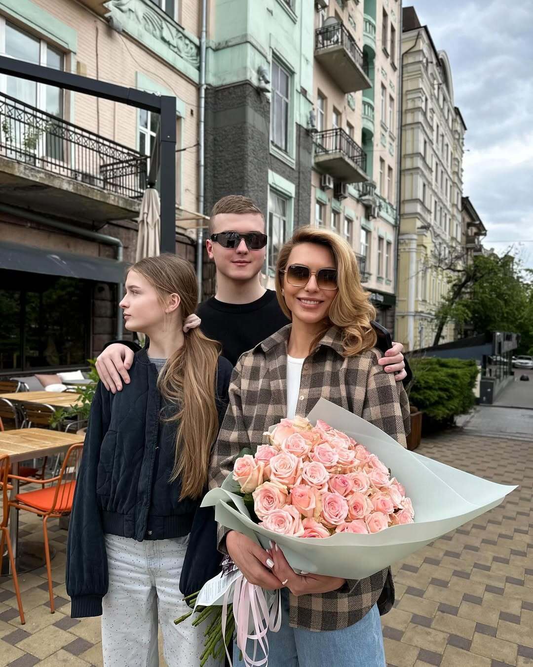 Син В'ячеслава Узелкова змінився до невпізнанності: Марина Боржемська здивувала виглядом Роберта в його 16-річчя
