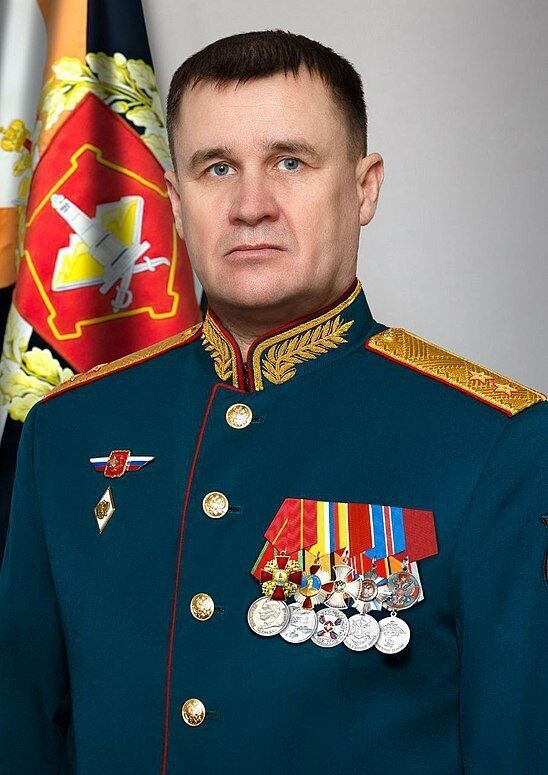 Путін звільнив головкома сухопутних військ РФ: що відомо про його наступника. Фото