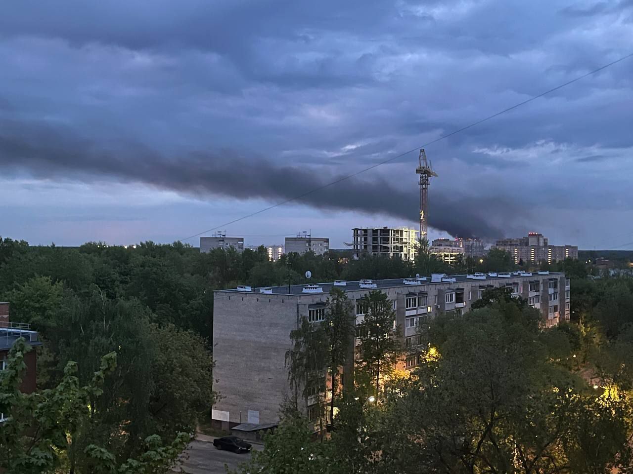 У Підмосков'ї у промисловій зоні пролунали вибухи, спалахнула пожежа: було чутно детонацію. Відео