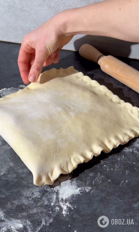 Вкусный слоеный пирог с сыром и шпинатом: готовится за считаные минуты