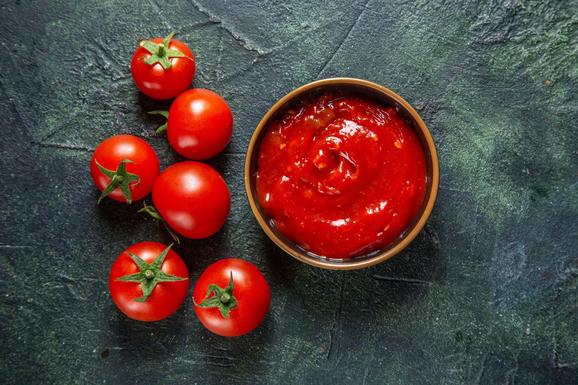 Как вкусно запечь ребрышки для детей, чтобы мясо было сочным и не острым: простой рецепт