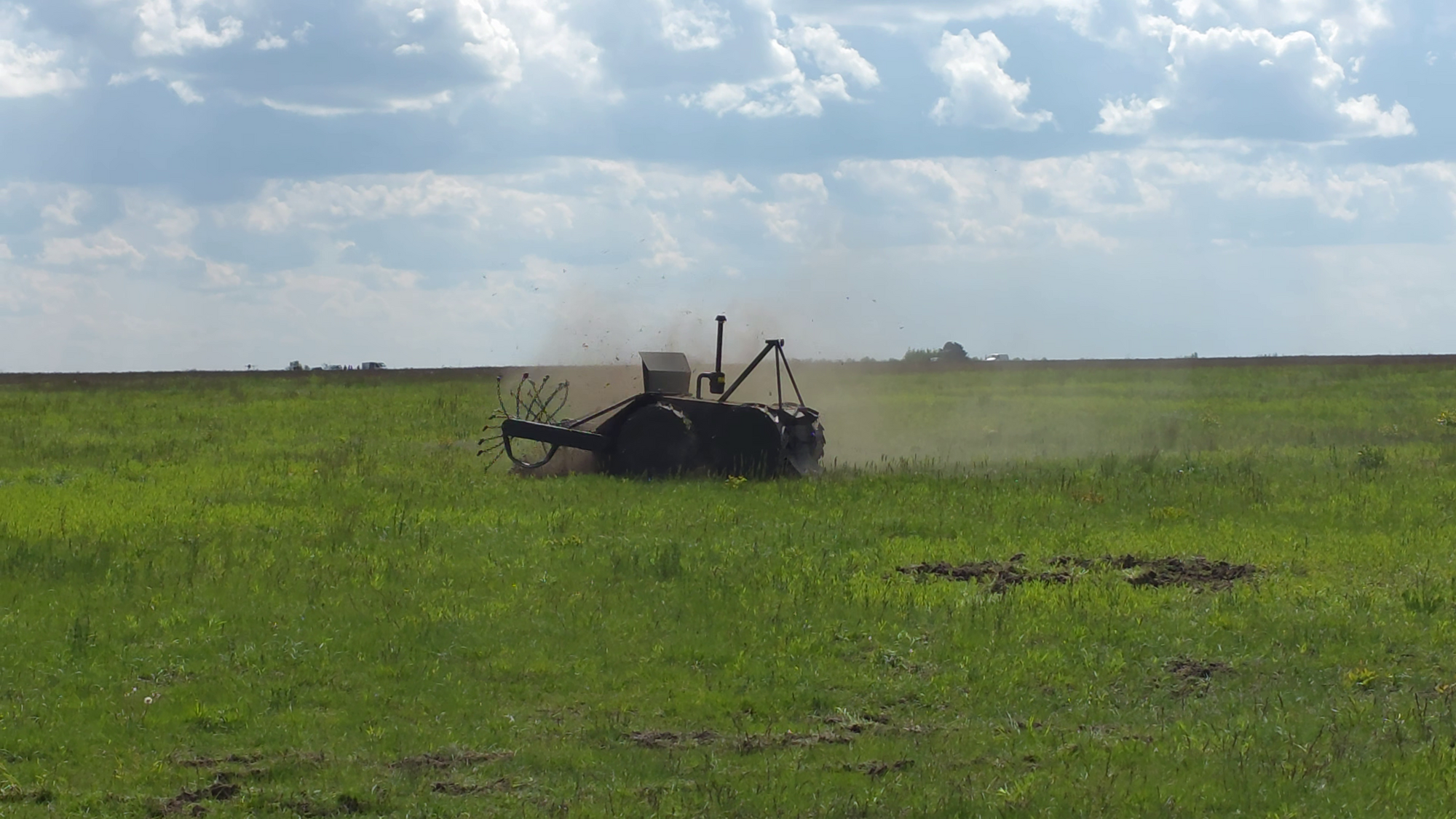 Беспилотные решения для сохранения жизни: в Украине презентовали инновационные средства для разминирования
