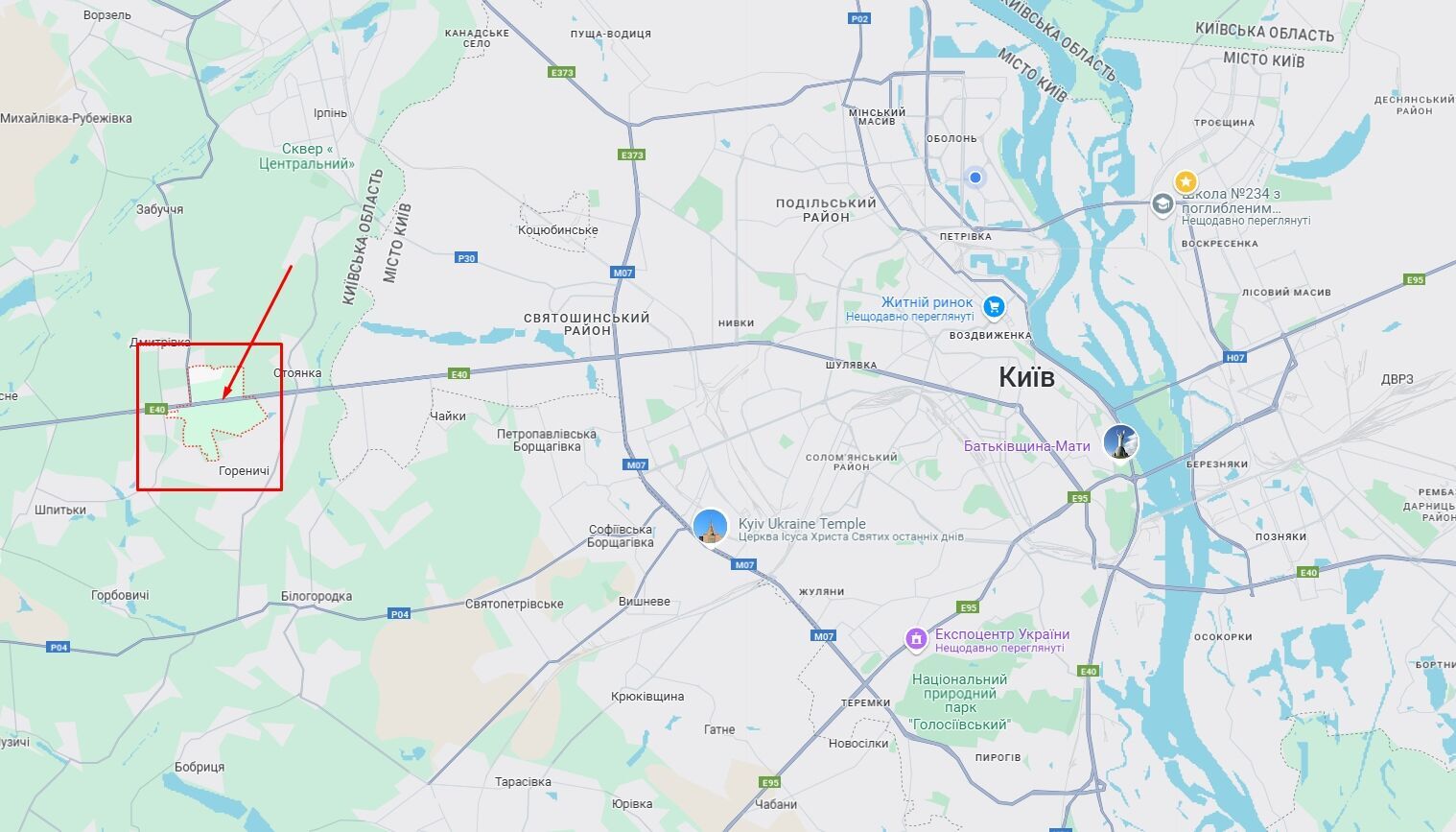 Під Києвом унаслідок ДТП перекинулась вантажівка, а в легковика "зрізало" частину салону: є загиблий. Відео