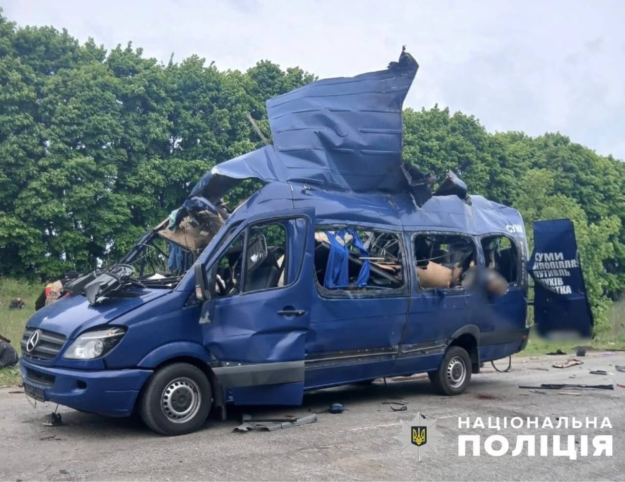 Оккупанты атаковали рейсовый автобус вблизи Белополья на Сумщине: 9 людей погибли, есть пострадавшие. Фото