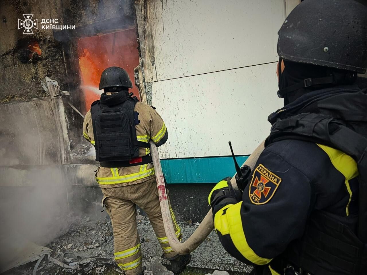 Россияне атаковали Киевскую область с воздуха: от полученных травм погибла женщина, есть раненые. Фото и видео