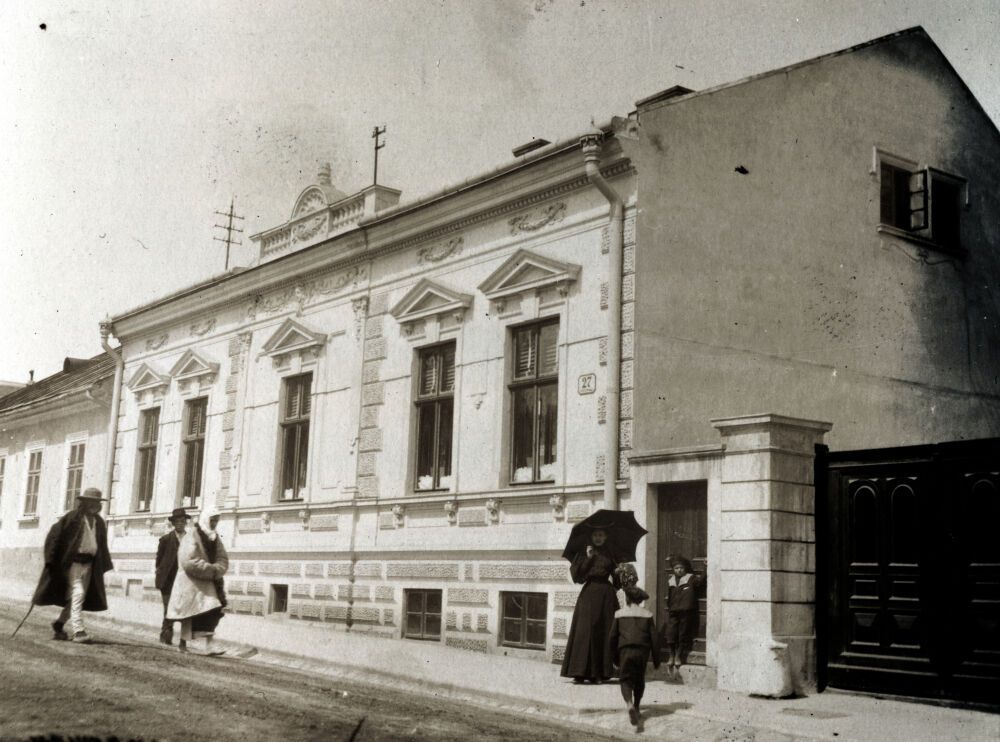 Були столицею герцогства: у мережі показали старі фото Чернівців