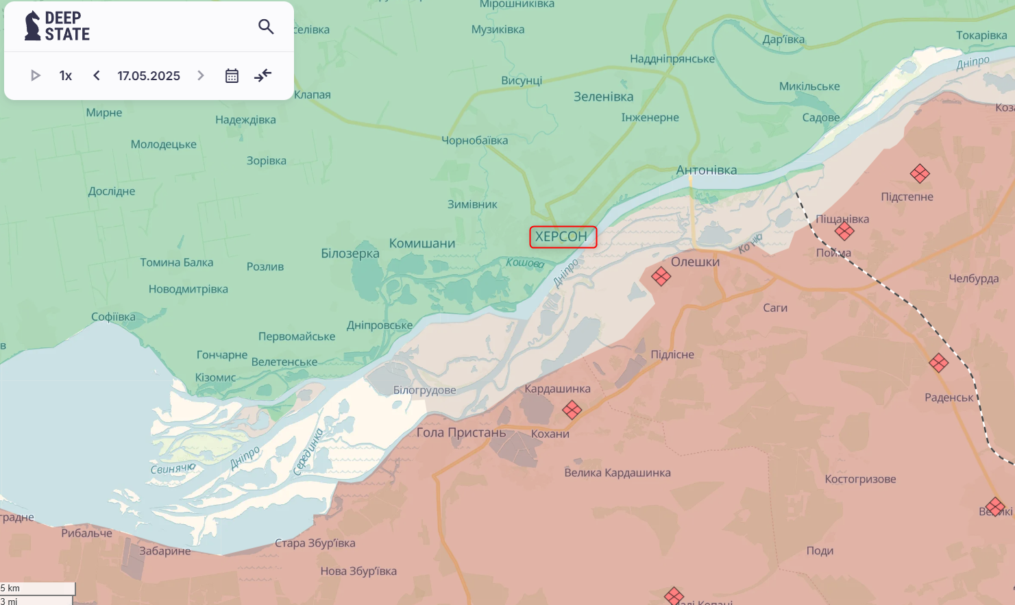 Оккупанты нанесли удар по жилым кварталам Херсона: погибла женщина, три человека ранены. Фото
