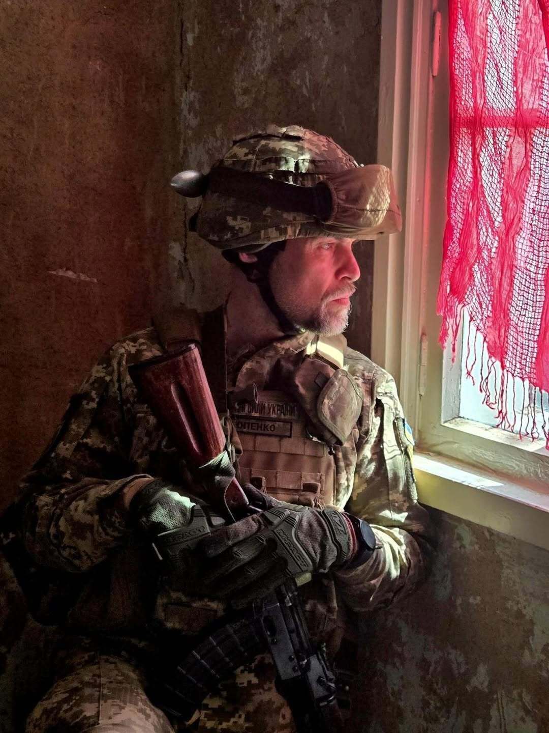 "Раптом що, я там – на лаві запасних": актор-воїн Геннадій Попенко розчулив мережу дописом про списання з армії і назвав причину