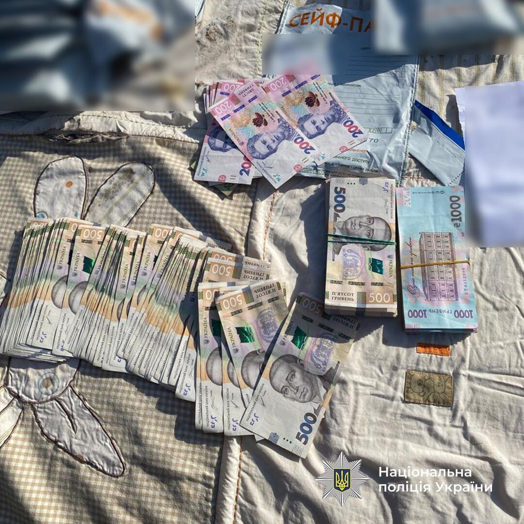 "Зарабатывали" на сбыте метадона более 1 млн грн ежемесячно: в Черкасской области полицейские задержали 17 участников наркоорганизации. Фото