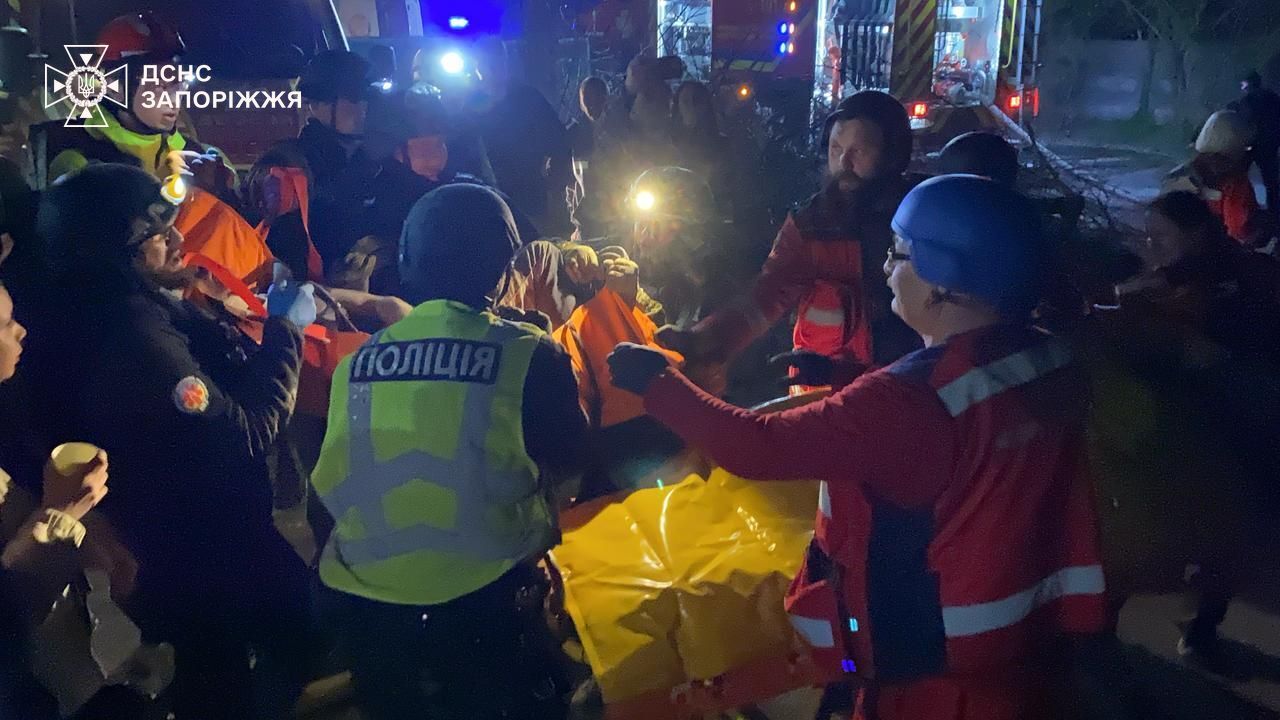 Росія завдала 11 ударів "Шахедами" по Запоріжжю: постраждав 31 мирний житель, серед них двоє дітей. Фото і відео
