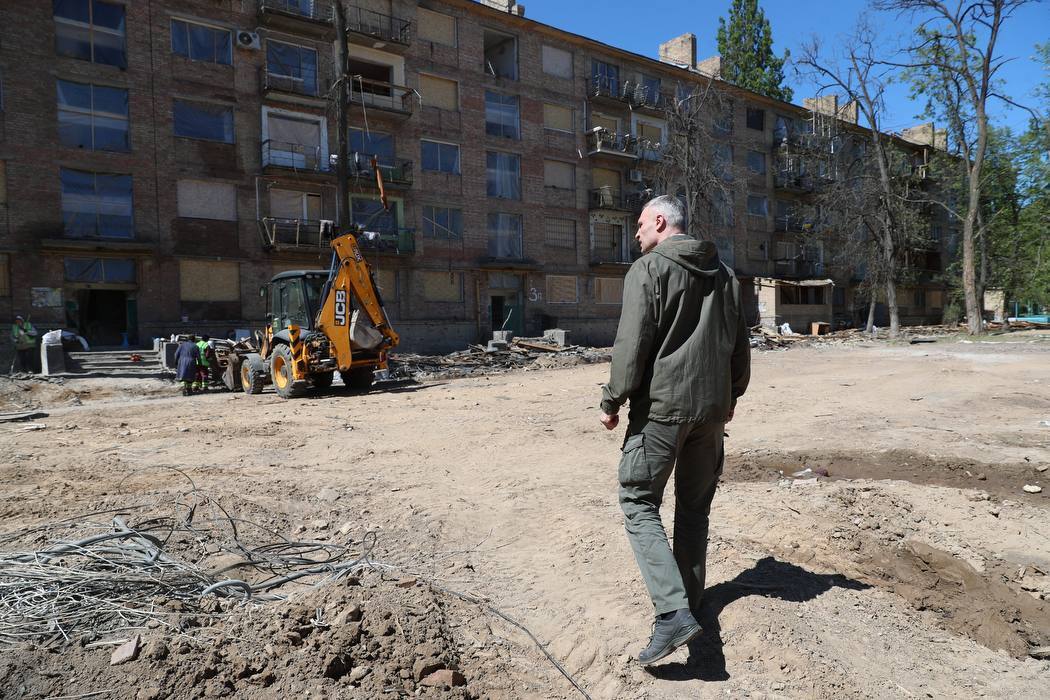 Выплата помощи жильцам поврежденных домов на Святошине: Кличко рассказал, сколько киевлян уже получило средства