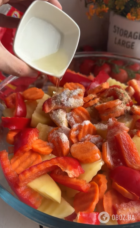 Как вкусно запечь голени с картофелем на ужин: блюдо, которое понравится всем
