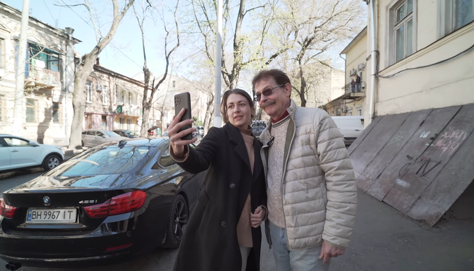 "Я бы не назвал президента "Вовой!" Звезда "Маски-шоу" стала жертвой фейка о памятнике Пушкину и "разговоре" с Зеленским