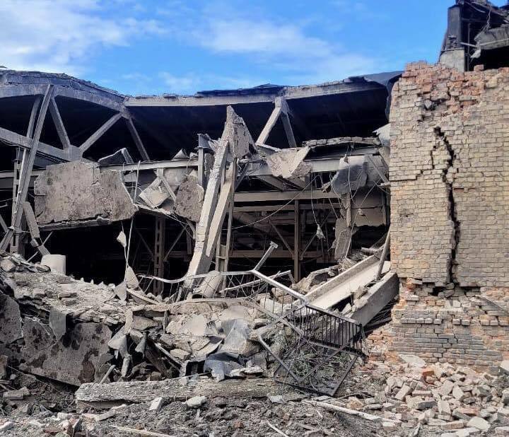 Чотири години сиділи біля операційної й сподівалися, що Руслан живий: у Сумах під час російської атаки загинув батько 2-річної дівчинки