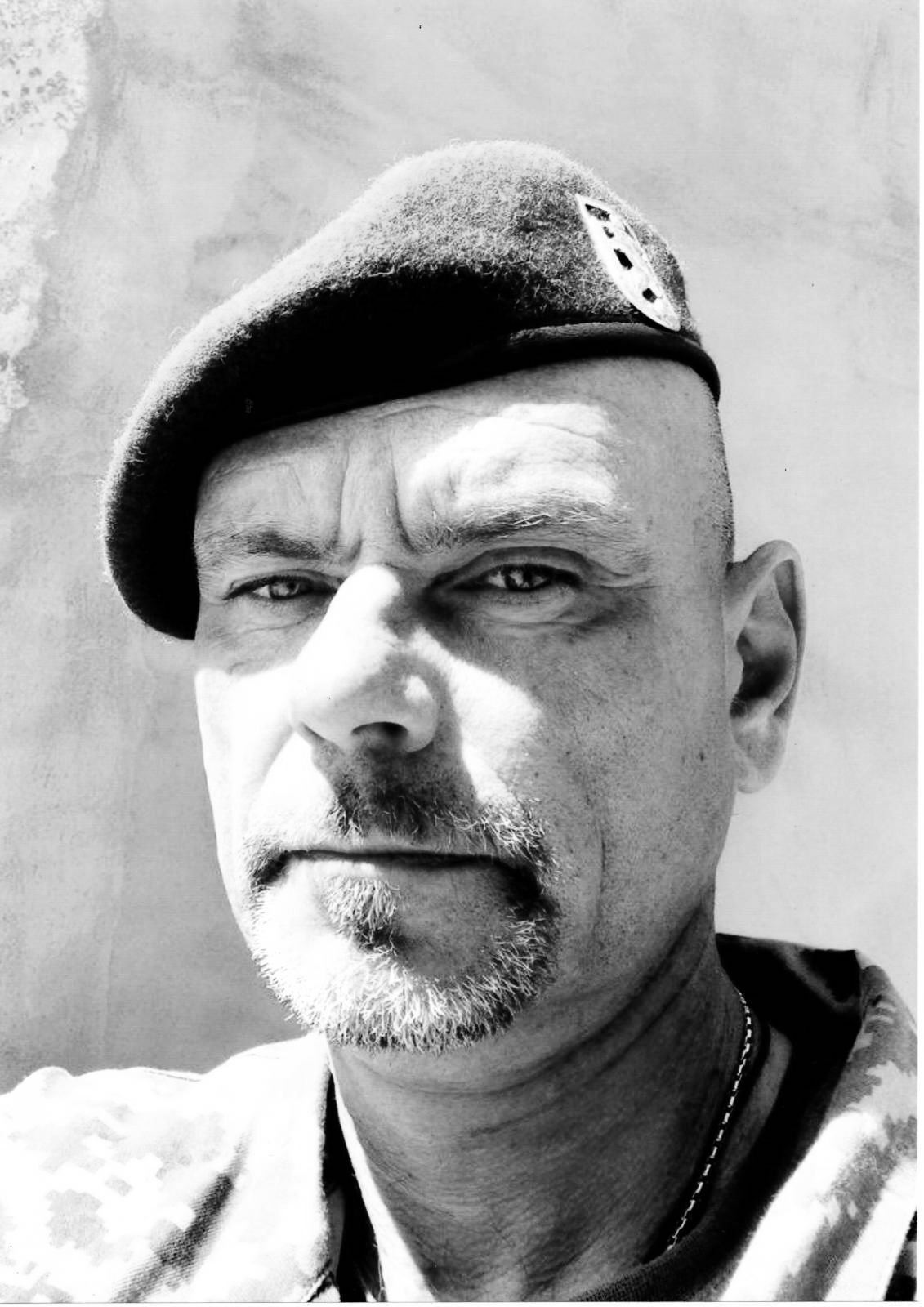 "Був вірним військовій присязі до останнього подиху": у Черкасах попрощалися з воїном, який загинув на Харківщині. Фото