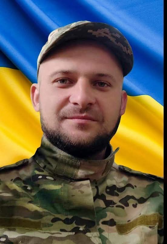 Вечная слава Герою: на Ривненщине провели в последний путь защитника Дмитрия Гайдука. Фото