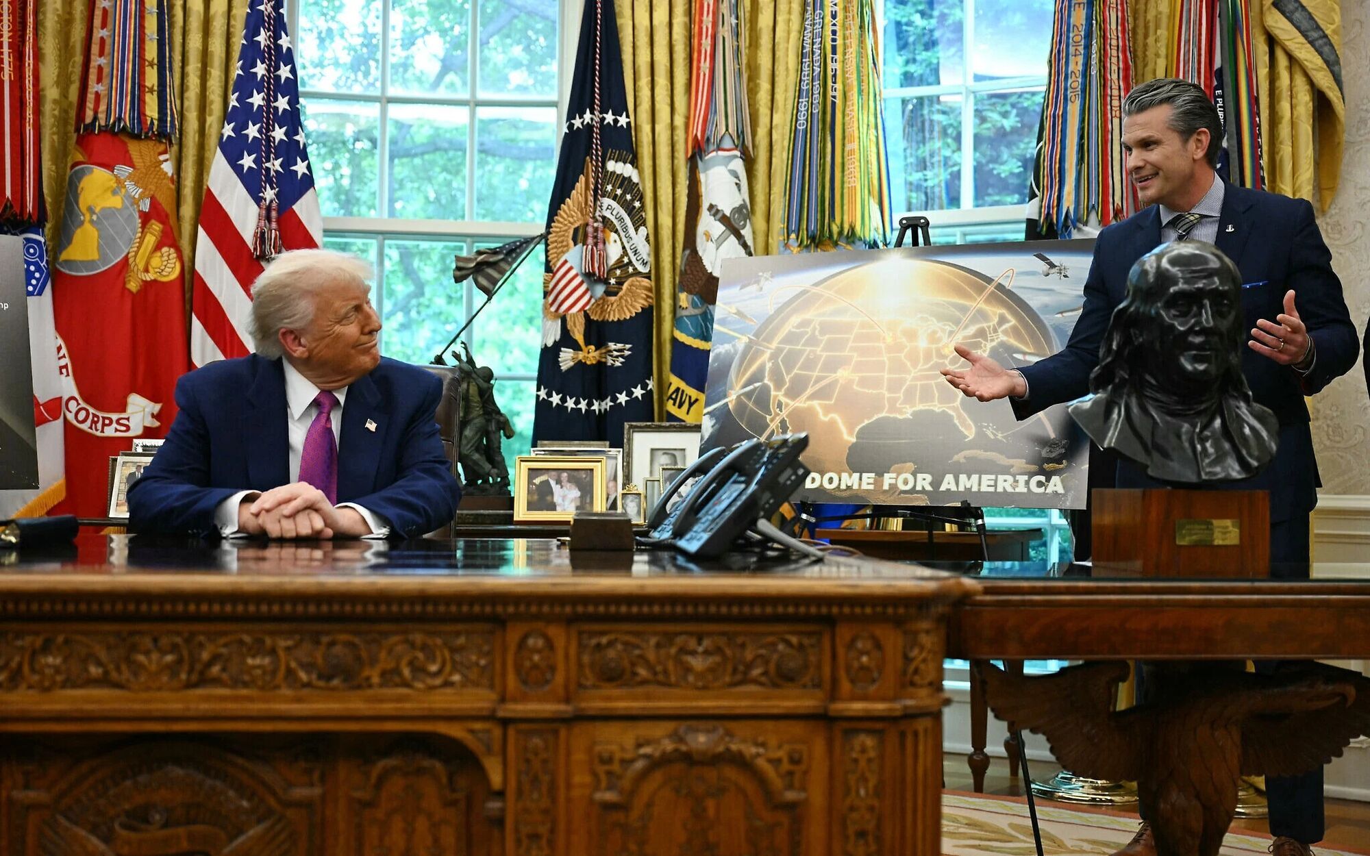 Передбачається розміщення перехоплювачів у космосі: Трамп розповів про нову американську систему ПРО Golden Dome