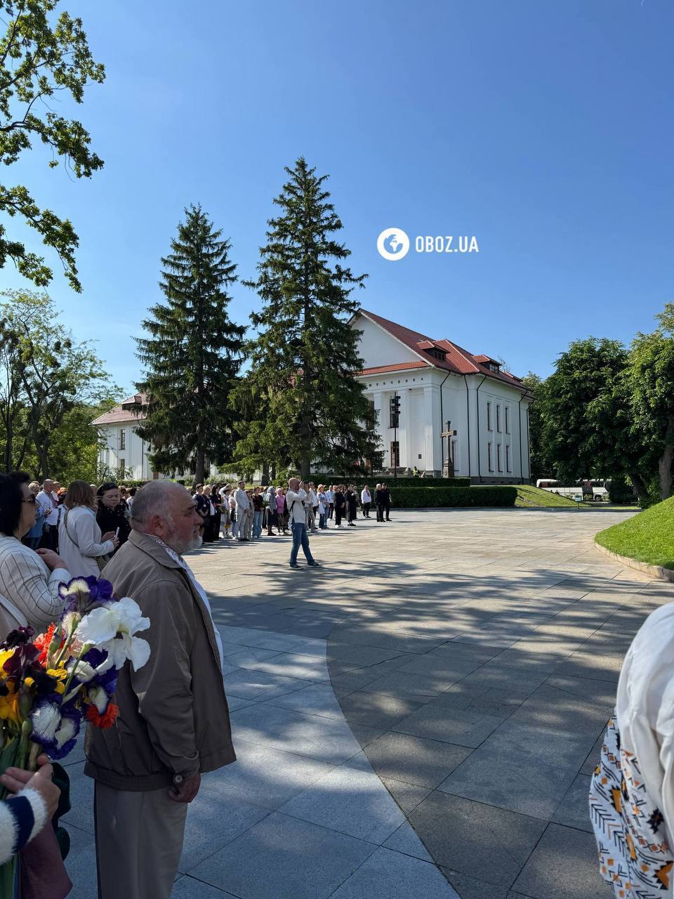 Серед степу широкого, на Вкраїні милій: у Каневі відзначили річницю перепоховання Тараса Шевченка. Фото