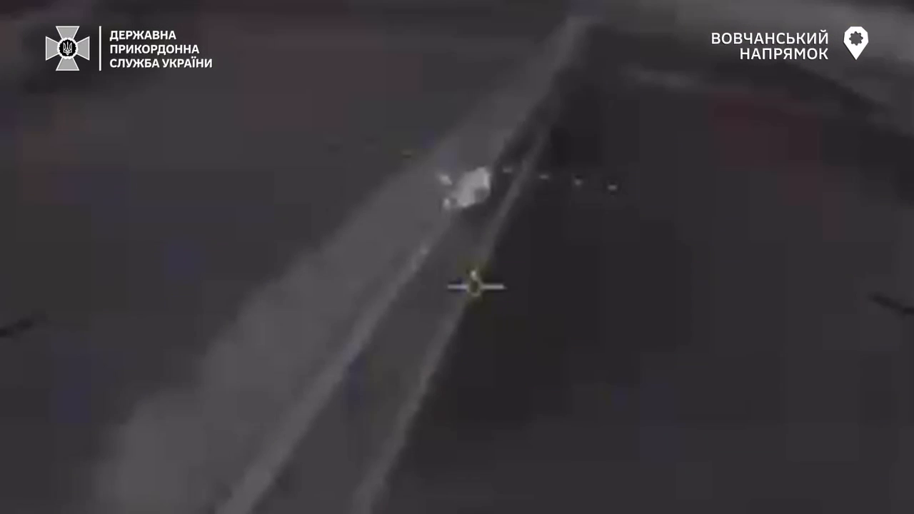 Спрацював FPV-дрон: прикордонники на Вовчанському напрямку уразили російський "Солнцепек" за $15 млн. Відео