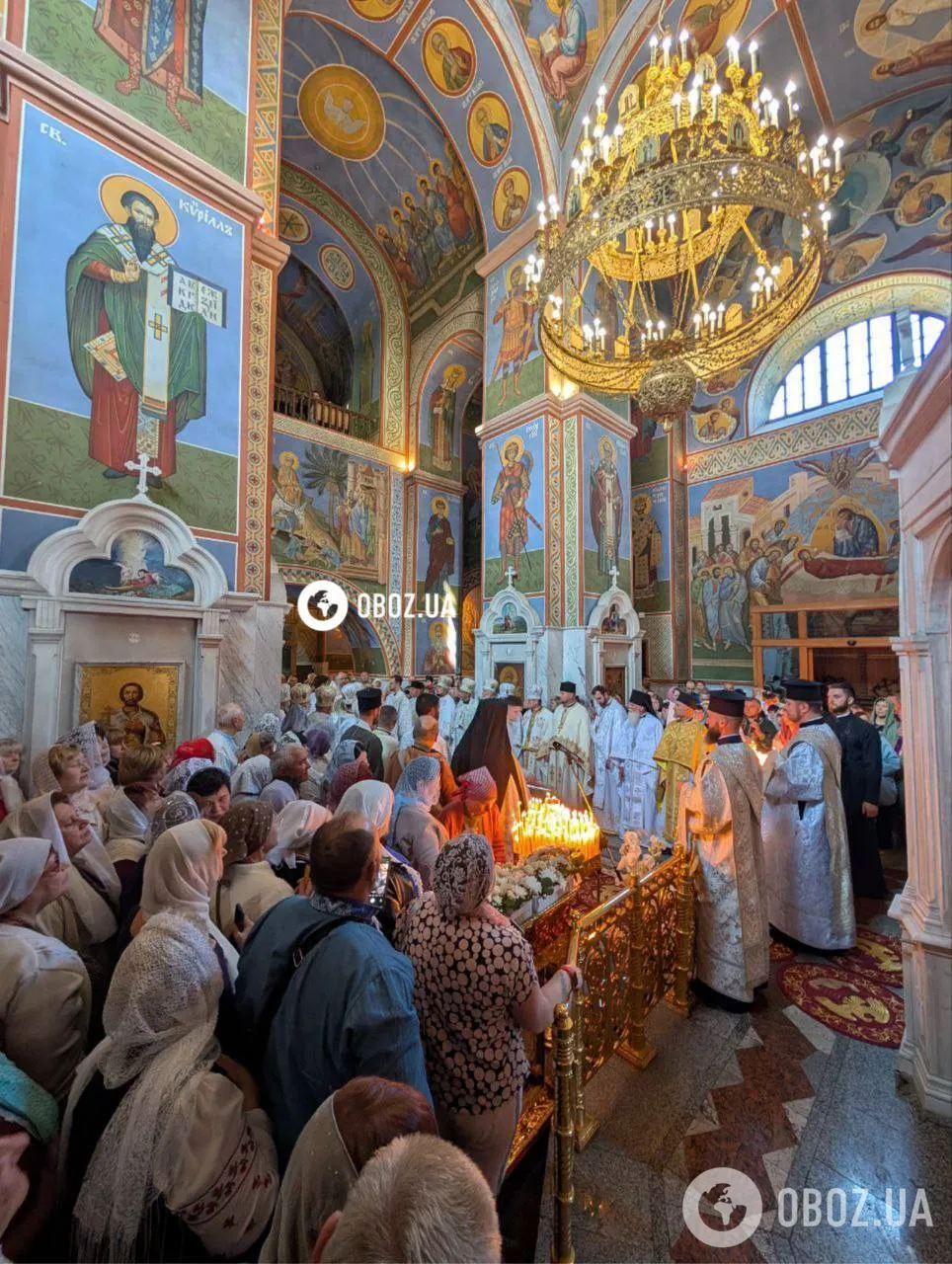 Нарешті позбулися московського впливу: у Каневі Успенський собор офіційно перейшов до ПЦУ. Фото