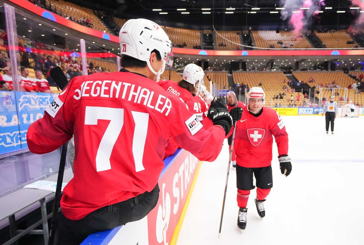 Четвертьфинал ЧМ-2025 по хоккею закончился со счетом 6-0. Видео