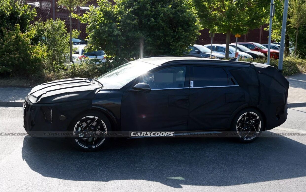 Kia K4