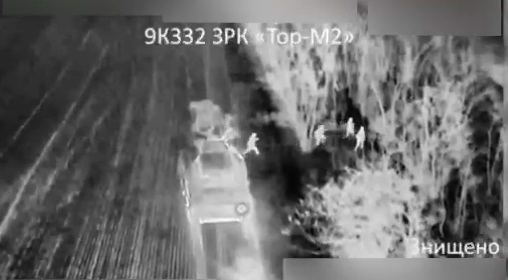 На Таврическом направлении взлетел в воздух вражеский ЗРК "Тор-М2": видео точного удара