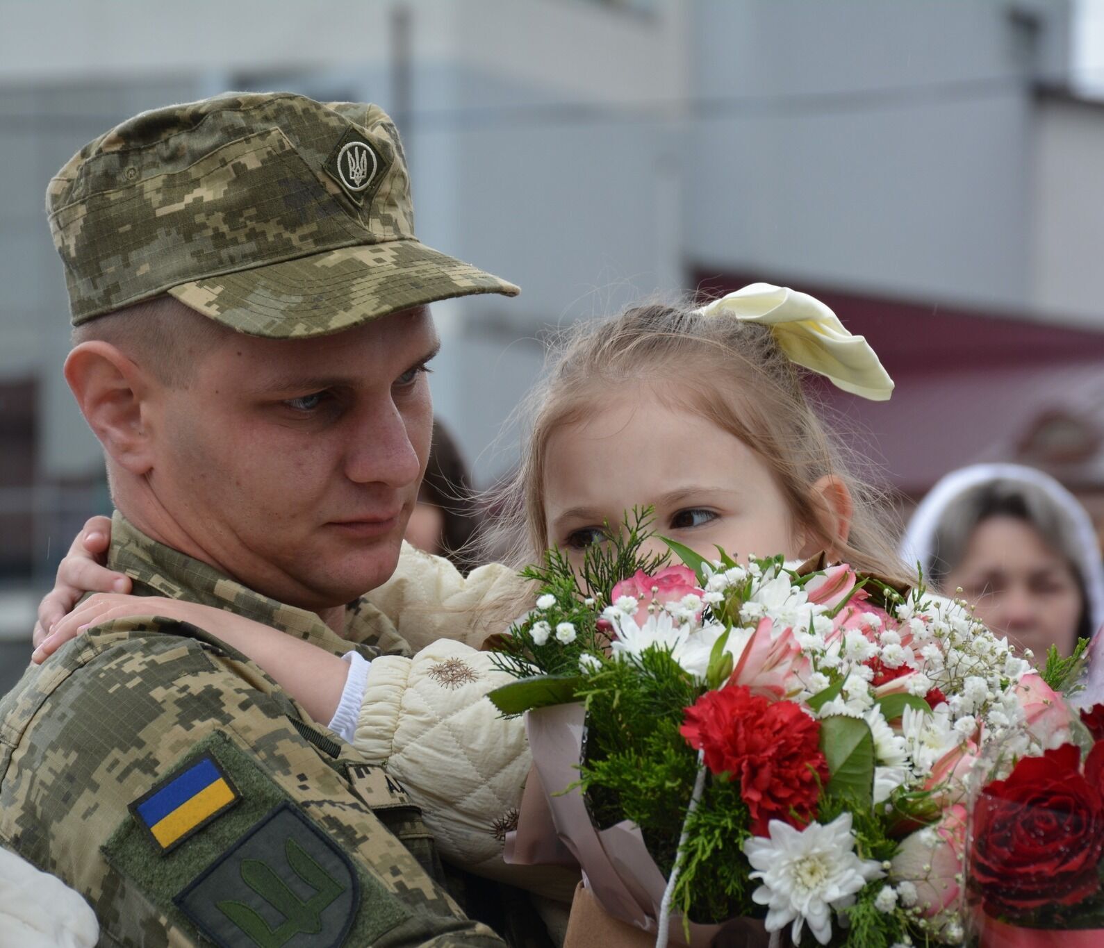 Три роки провів у російському полоні: на Прикарпатті урочисто зустріли військового після обміну. Фото