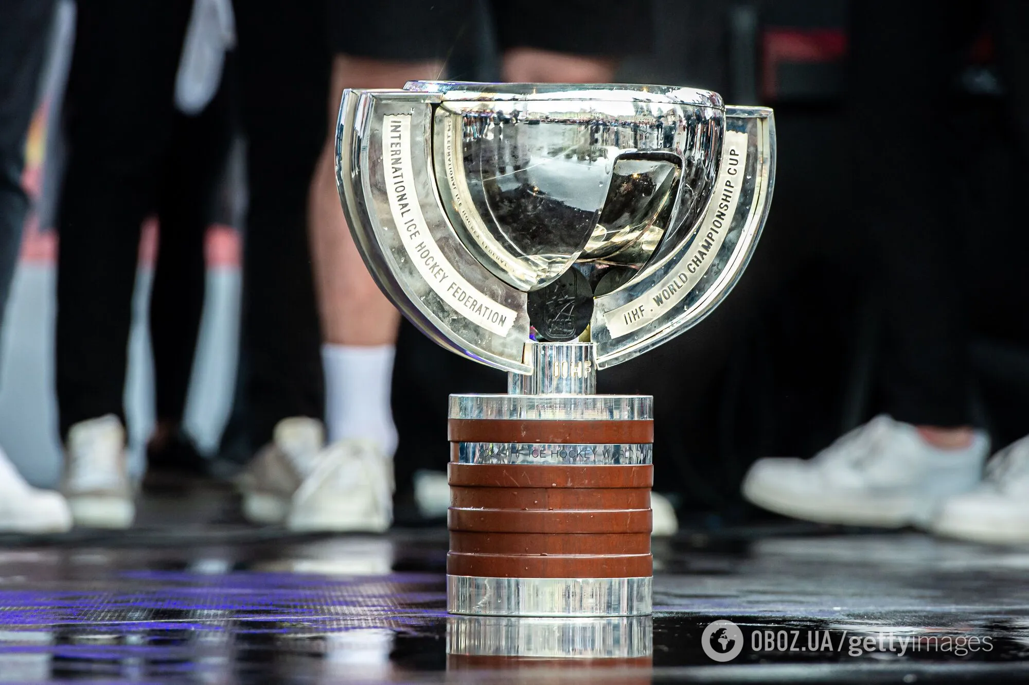 На чемпіонаті світу з хокею вболівальники захотіли сексу і поплатилися за це