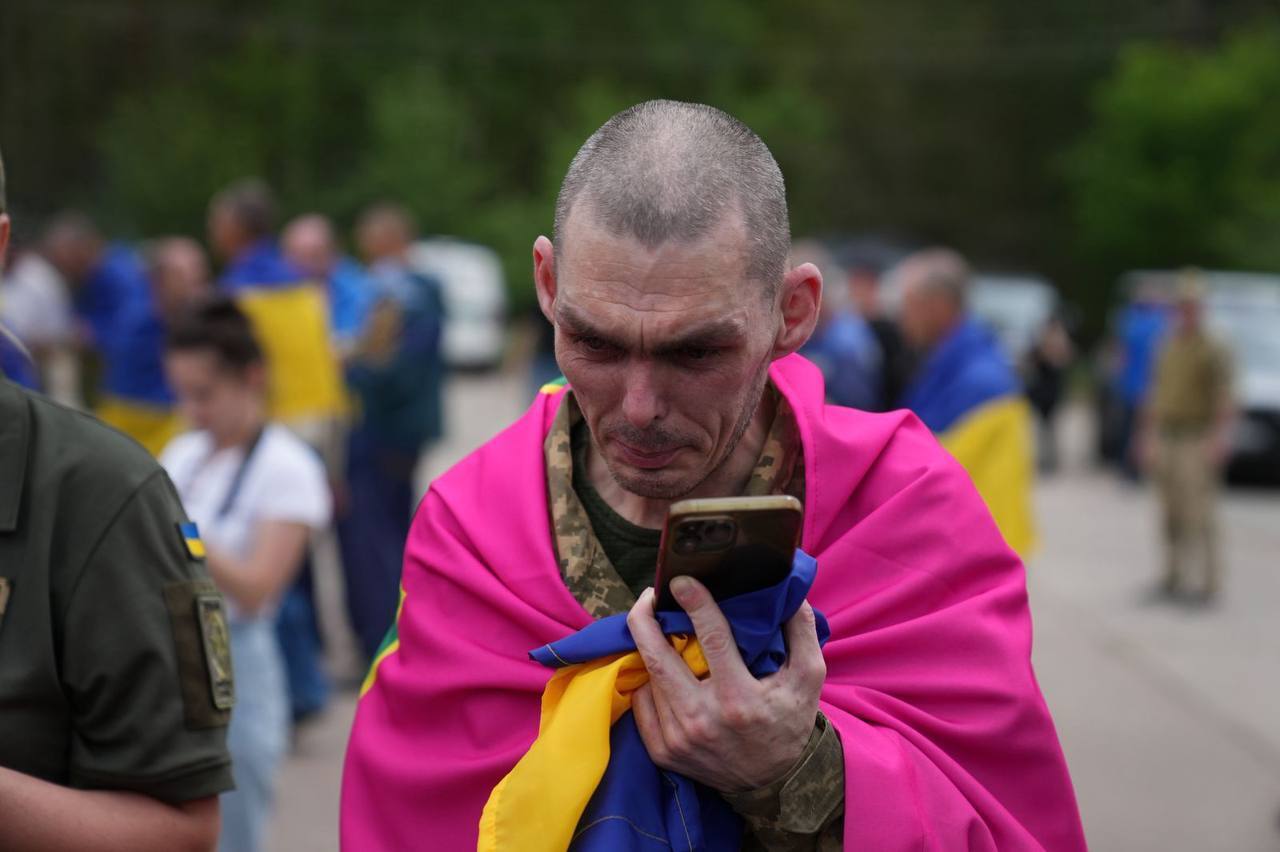 Ще 307 захисників удома: в Україну повернулись бійці ЗСУ, Нацгвардії та ДПСУ. Всі подробиці і фото