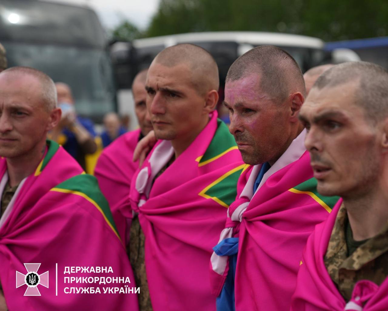 Ще 307 захисників удома: в Україну повернулись бійці ЗСУ, Нацгвардії та ДПСУ. Всі подробиці і фото