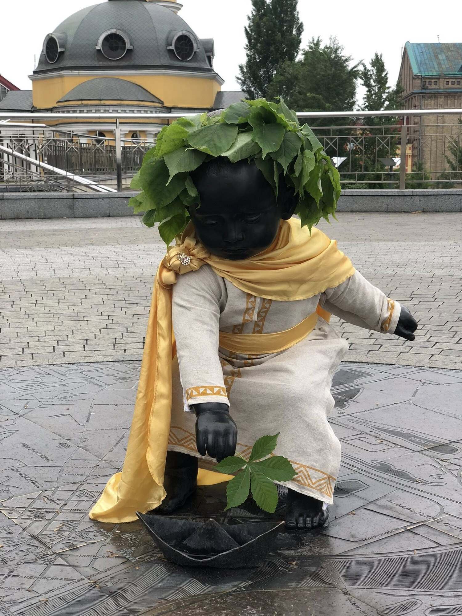 В Киеве малышей-основателей одели в образы князей ко Дню города. Фото