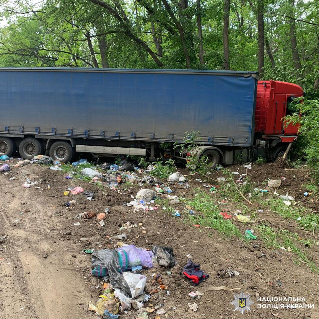На Харьковщине в ужасном ДТП погибли женщина и 3-летняя девочка: виновник покончил жизнь самоубийством. Фото