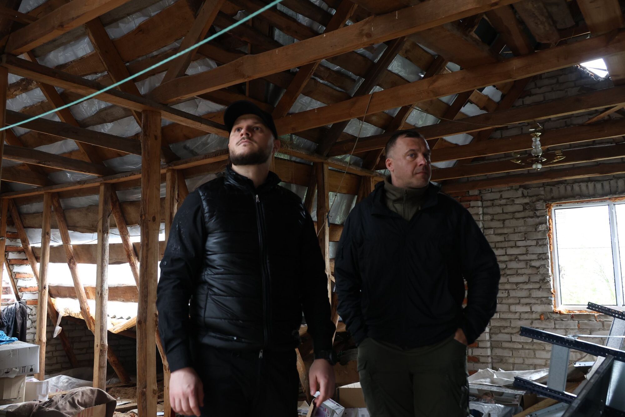 Під час нічної атаки на Київщину загинуло четверо людей: фото й відео наслідків руйнувань