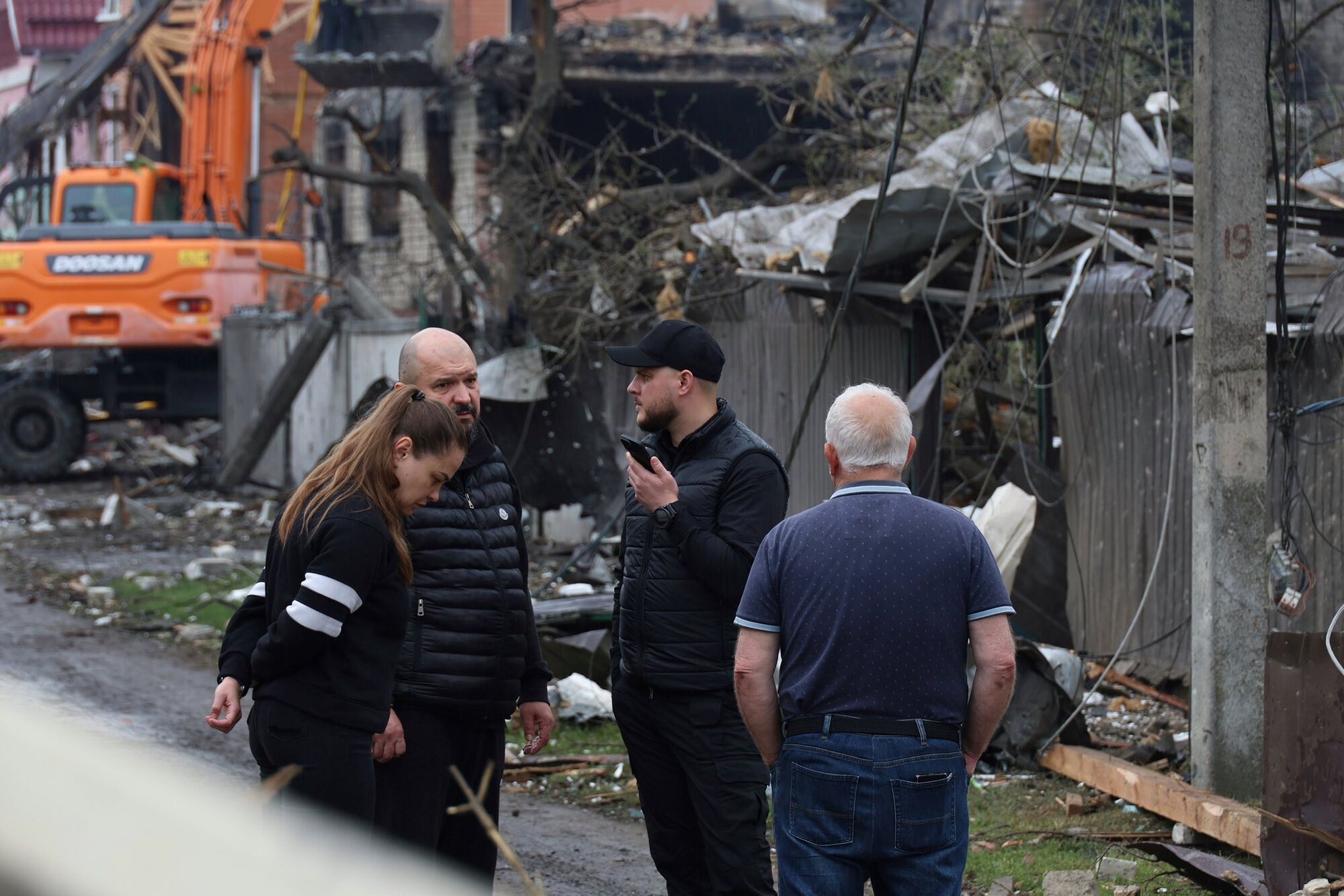 Під час нічної атаки на Київщину загинуло четверо людей: фото й відео наслідків руйнувань