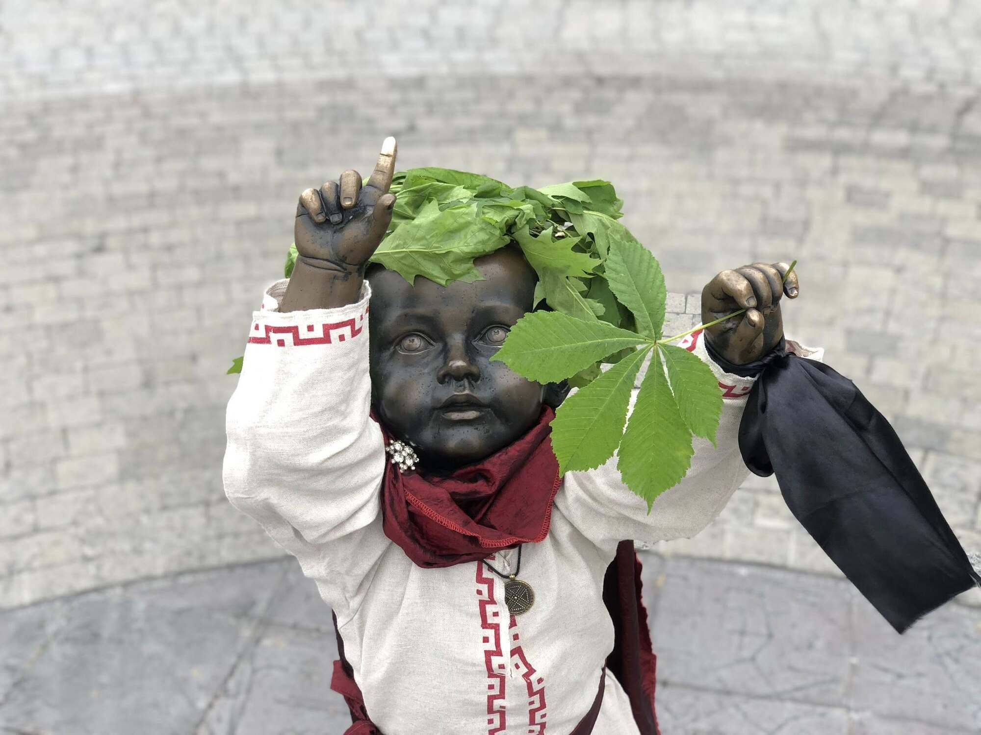 В Киеве малышей-основателей одели в образы князей ко Дню города. Фото