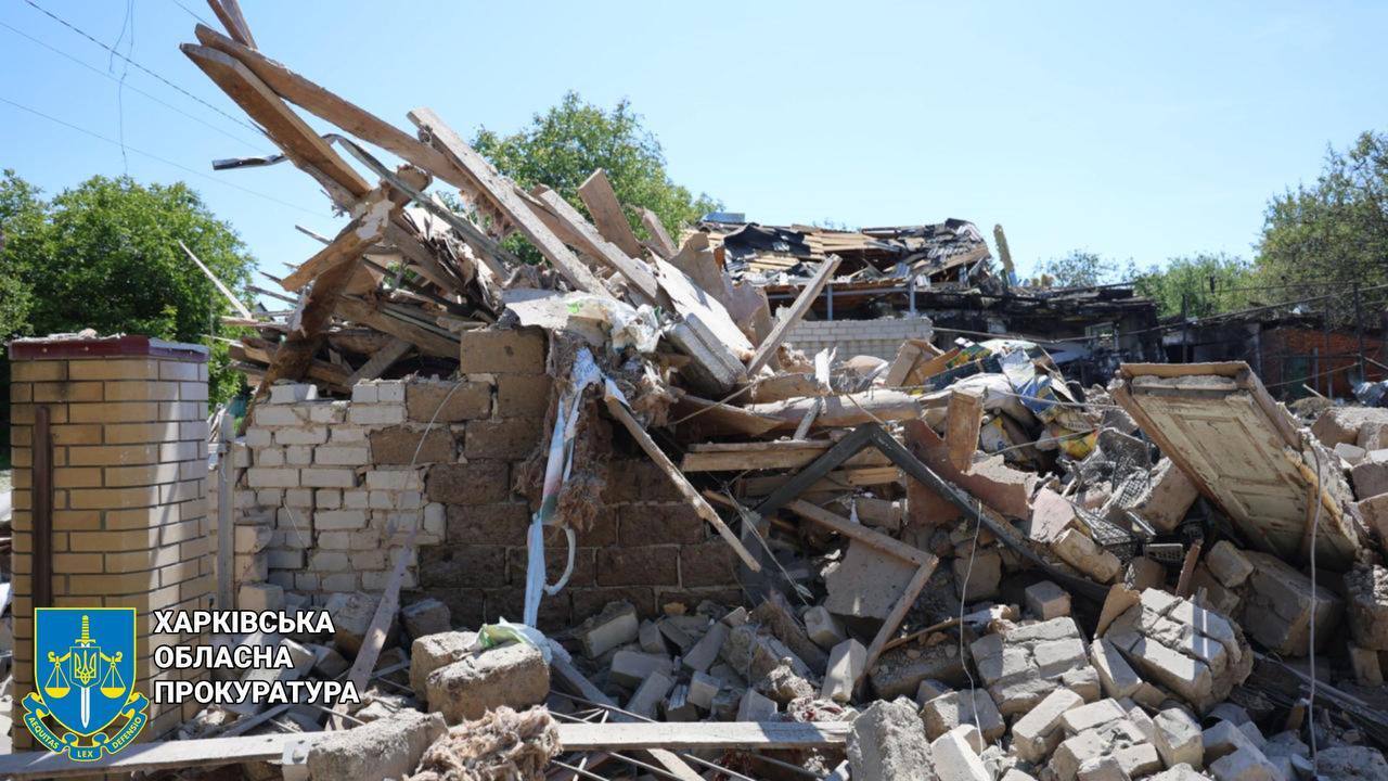 Российские войска ударили по дому в Купянске: двое погибших. Фото