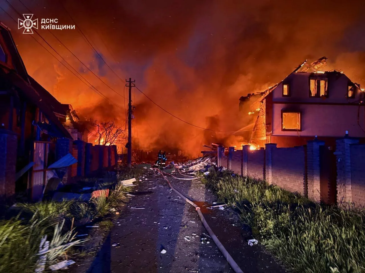 Загиблі на Житомирщині діти – з однієї сім’ї, їхня мама у важкому стані: у МВС розповіли деталі