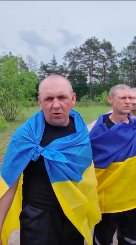 "Не дамо, щоб у столицю зайшли вороги": звільнені з полону захисники привітали із днем Києва. Відео