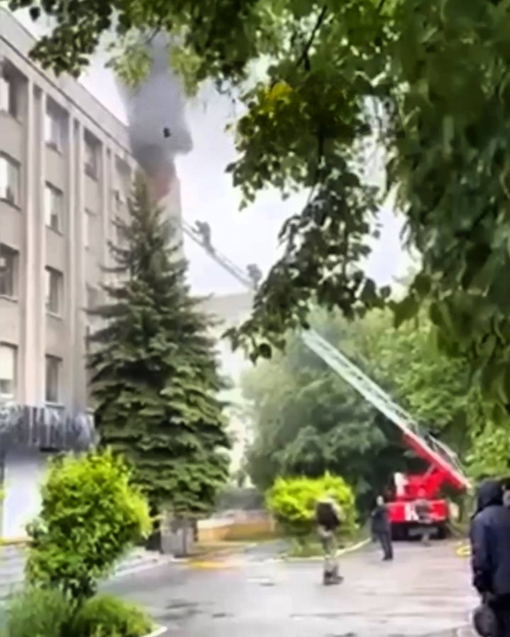 У Вінниці сталася пожежа у приміщенні ТЦК: з'явилися подробиці. Відео