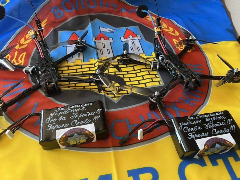 Дрони, які передала військовим ГО Ліга українських жінок