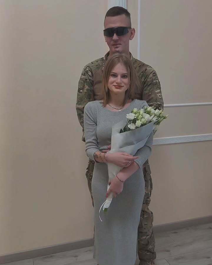 "Чтобы выжить, притворился мертвым": история десантника, который потерял руку и зрение на войне