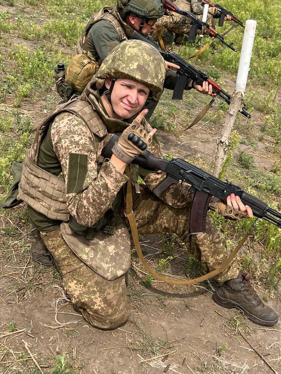 Невимовний біль: на фронті загинув 24-річний військовий із Київщини Едуард Постовенський. Фото
