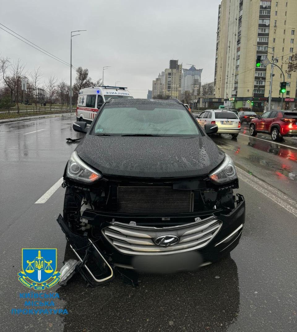 У Києві п’яний таксист збив на смерть жінку на переході та втік з місця ДТП. Подробиці, фото та відео