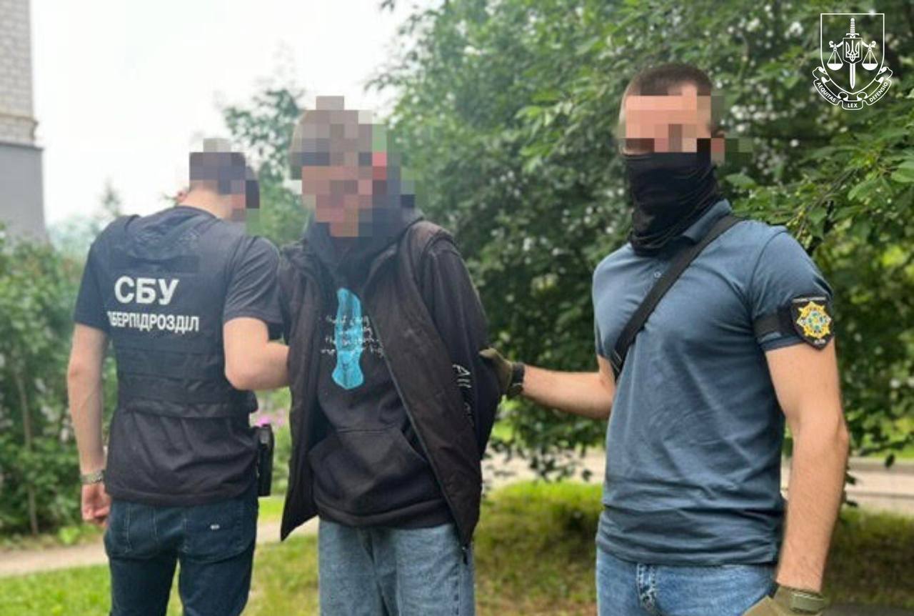 Коригував ракетні атаки по Одесі та Житомиру: в Україні упіймали та кинули за ґрати російського агента. Фото
